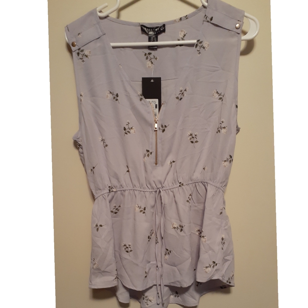Floral Sleeveless Blouse - NWT